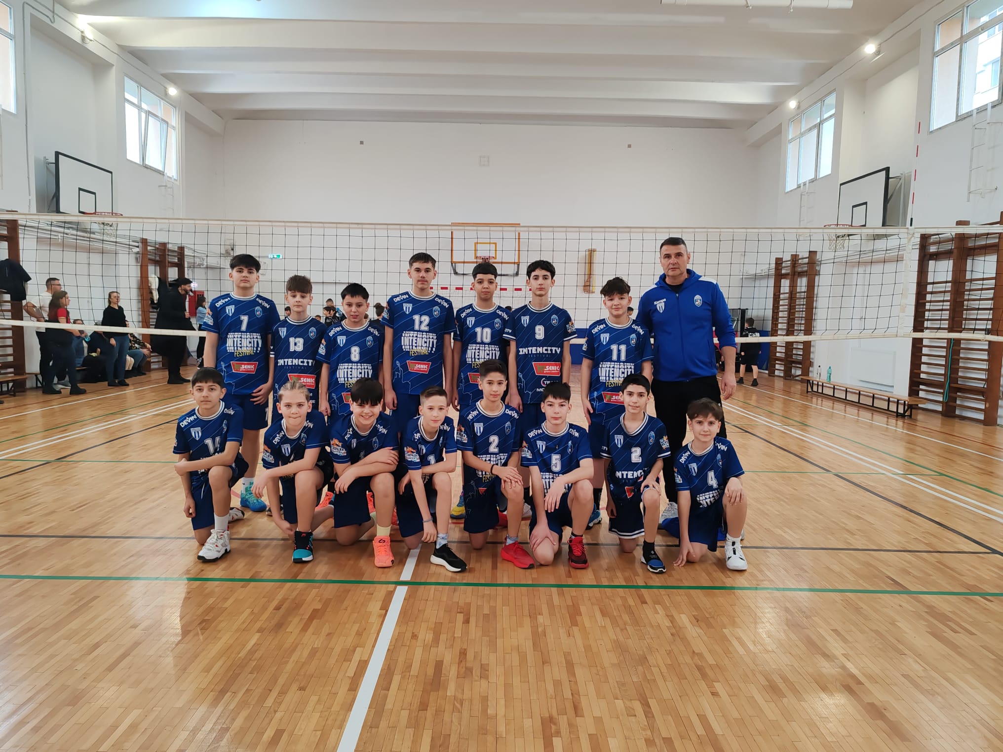 Juniorii U13 ai SCM Craiova, parcurs perfect la turneul de volei
