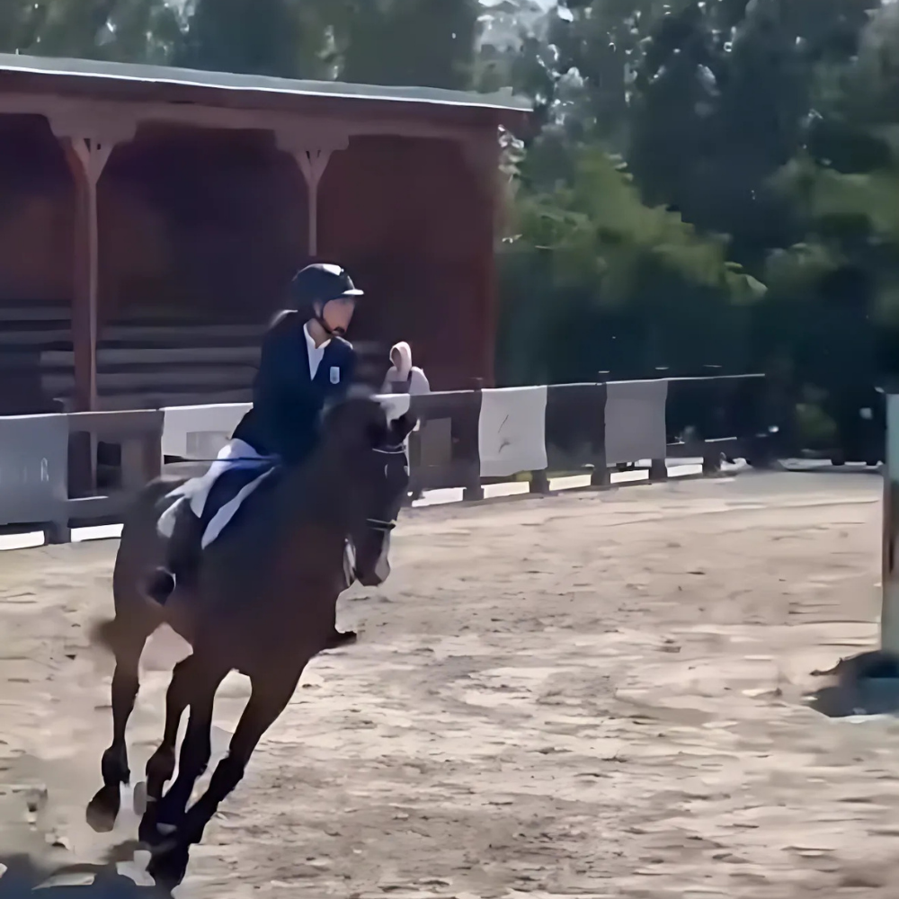 Performanță ecvestră: Alexandra Puca câștigă proba debutanților la Black Sea Horses